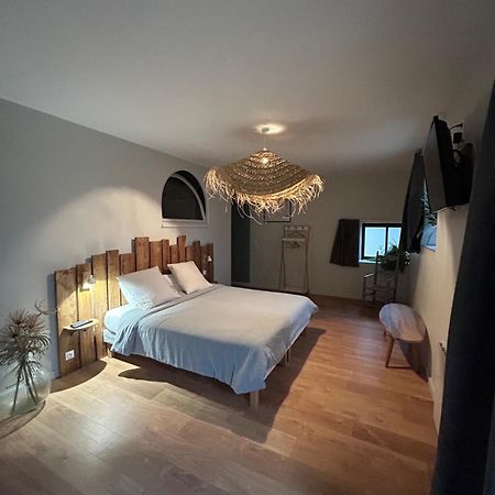 Chambres D'Hotes De La Pilatiere Persac Экстерьер фото