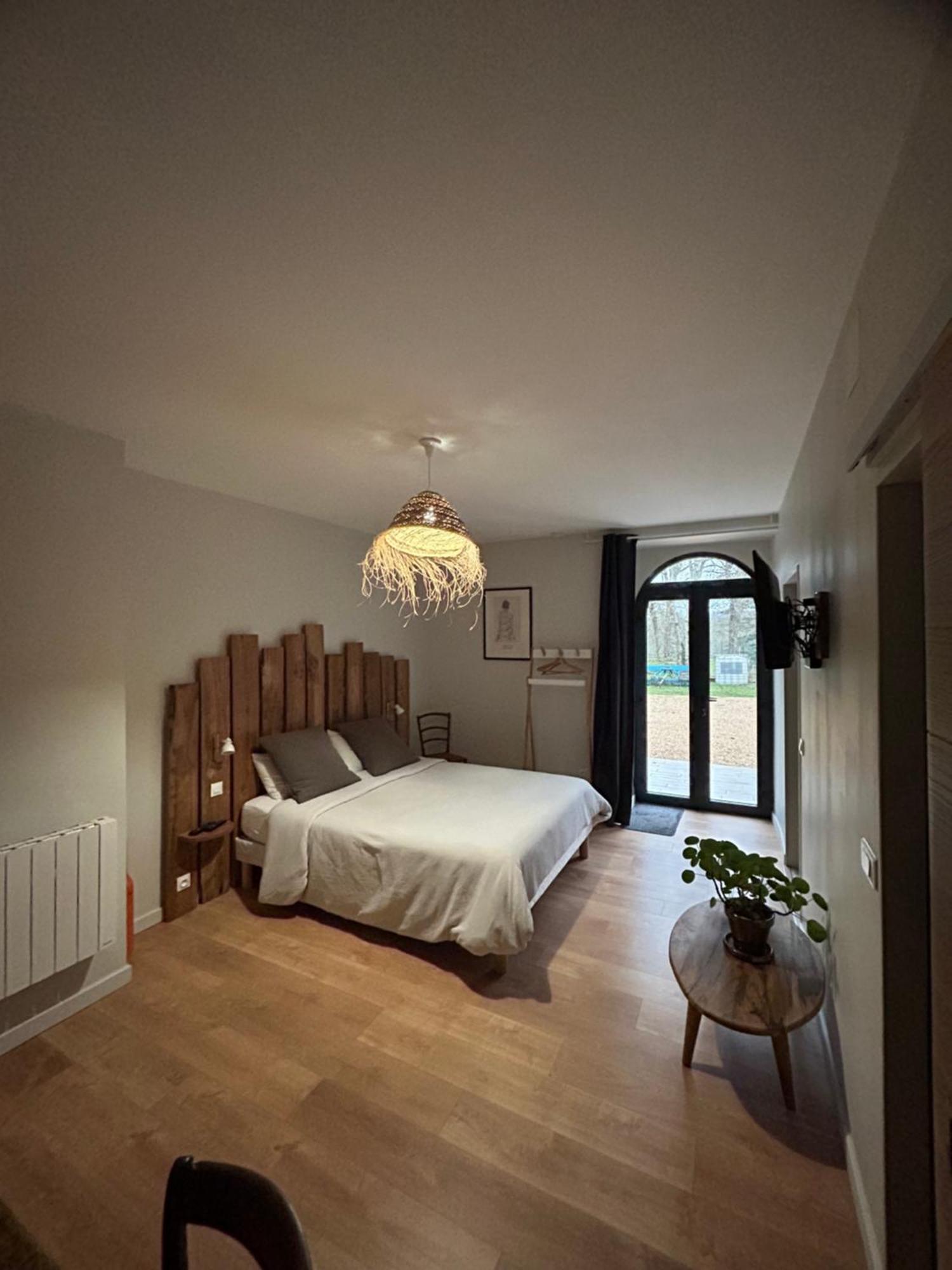 Chambres D'Hotes De La Pilatiere Persac Экстерьер фото